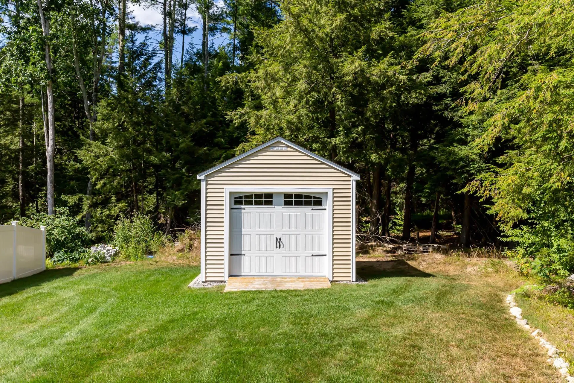 9 Windy Hollow Circle Merrimack NH 03054