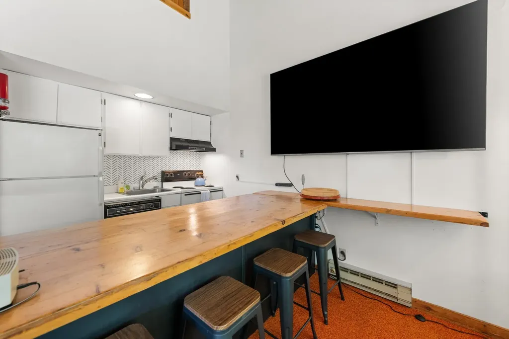 28 Tripplewood Road Campton NH 03223