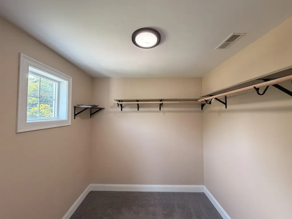 15 Chandler Way Dover NH 03820