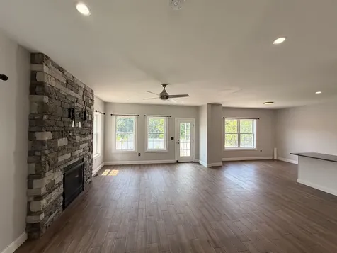 15 Chandler Way Dover NH 03820