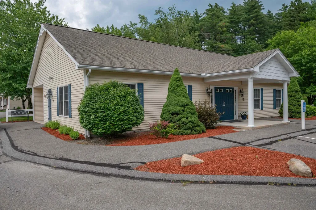 3 Sugar Hill Lane Litchfield NH 03052