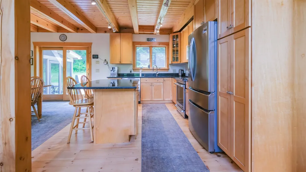 955 Smokeshire Road Chester VT 05143