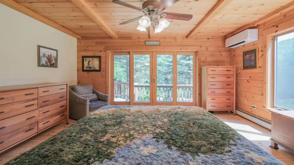 955 Smokeshire Road Chester VT 05143
