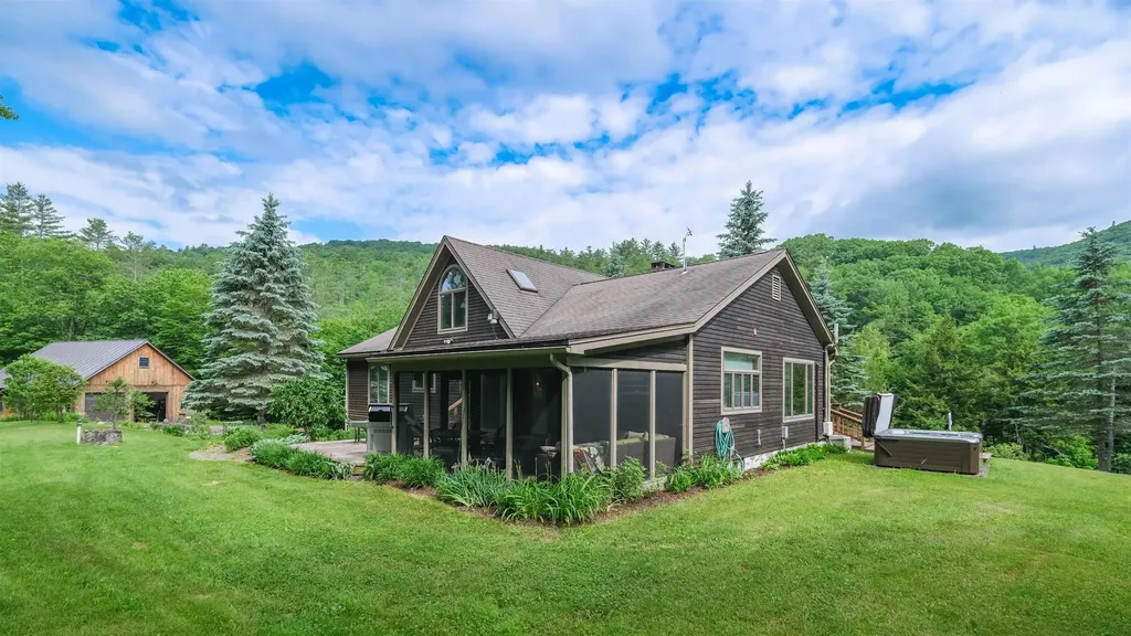 955 Smokeshire Road Chester VT 05143