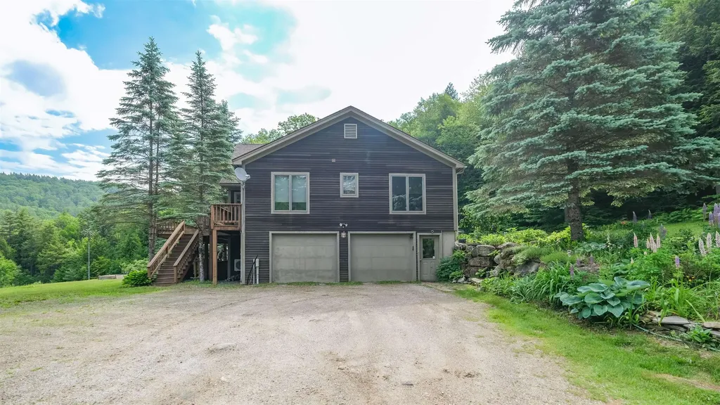 955 Smokeshire Road Chester VT 05143