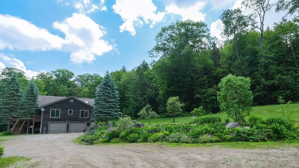 955 Smokeshire Road Chester VT 05143