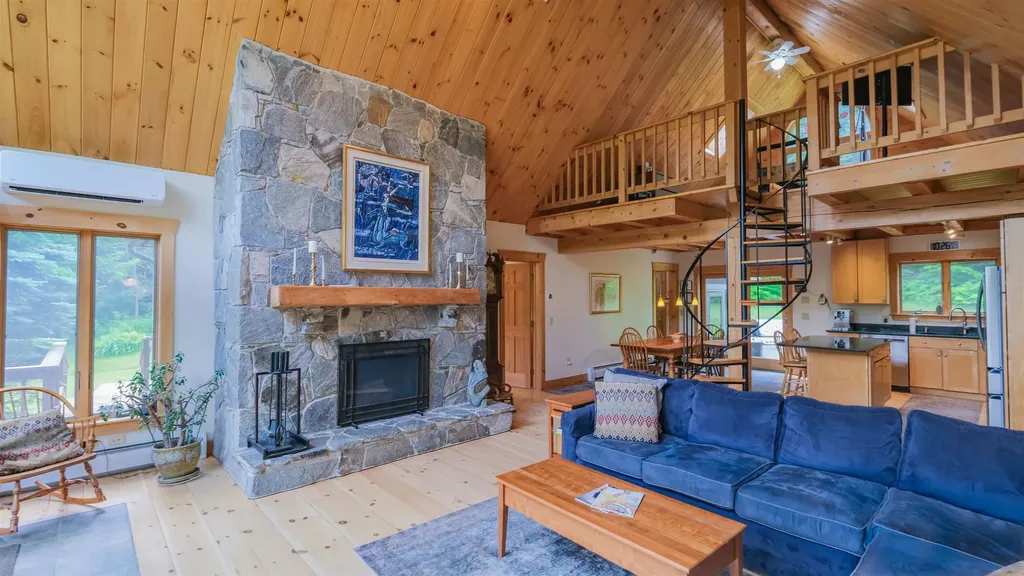 955 Smokeshire Road Chester VT 05143