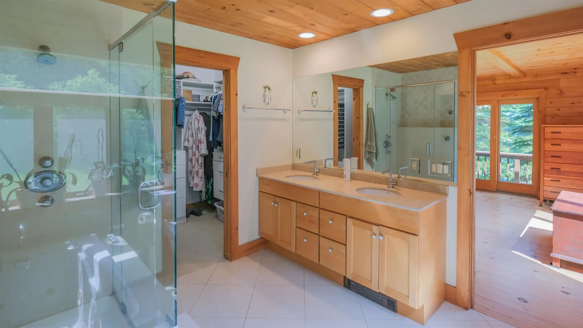 955 Smokeshire Road Chester VT 05143