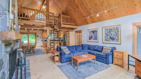 955 Smokeshire Road Chester VT 05143