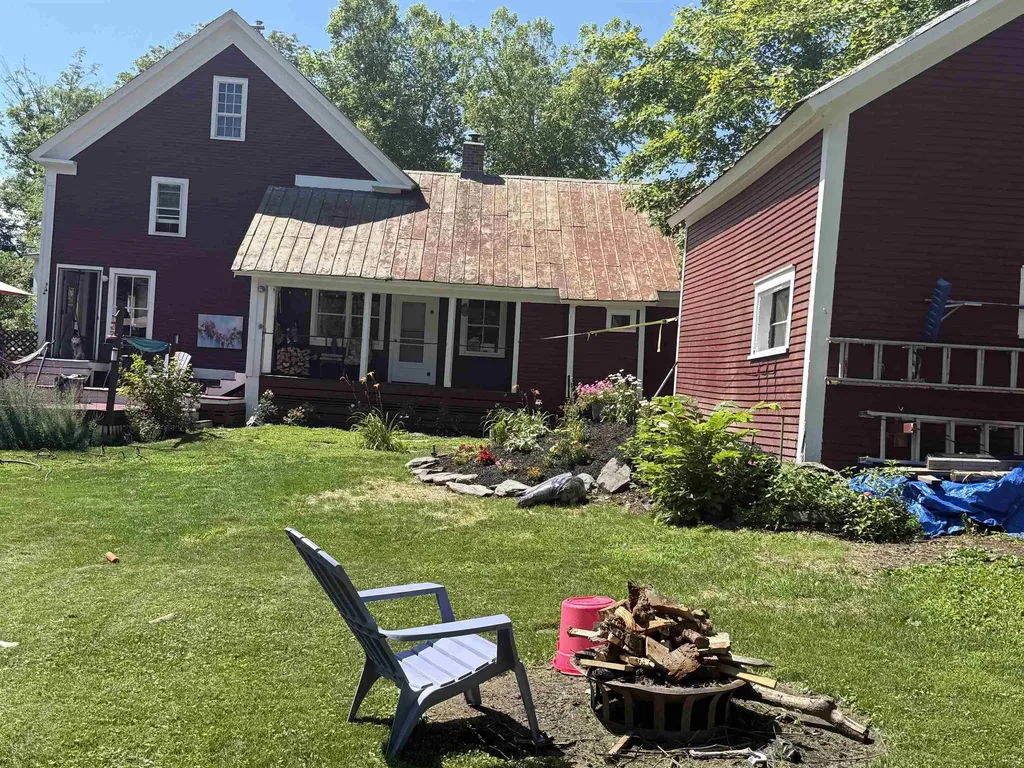 53 Commonwealth Avenue Hyde Park VT 05655