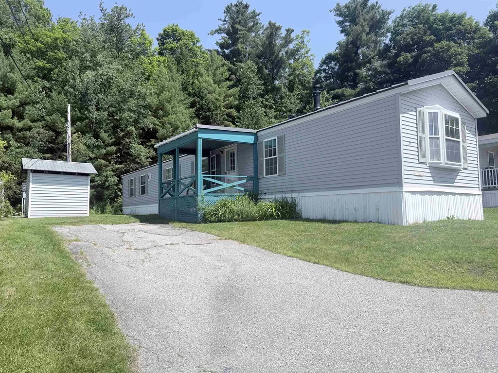 19 Hilltop Manor Mobile Home Park Littleton NH 03561