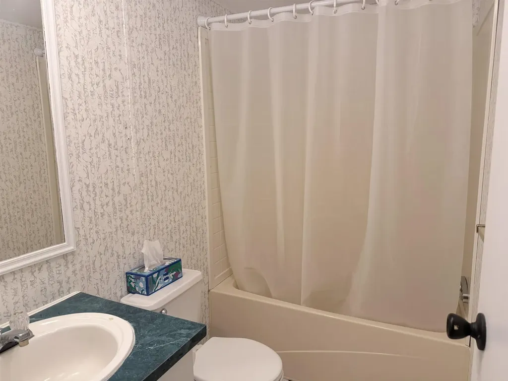 19 Hilltop Manor Mobile Home Park Littleton NH 03561