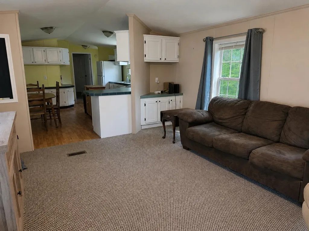 19 Hilltop Manor Mobile Home Park Littleton NH 03561