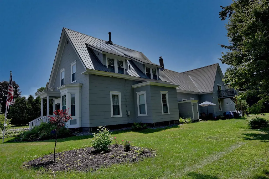 109 South Street Littleton NH 03561