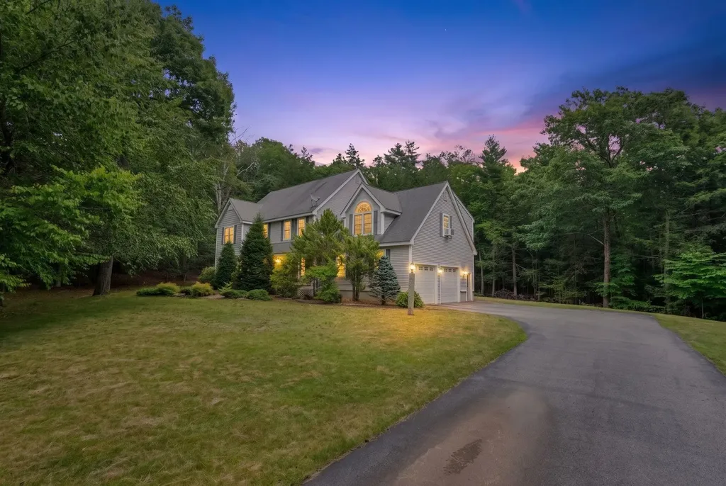 88 Crawford Road Chester NH 03036