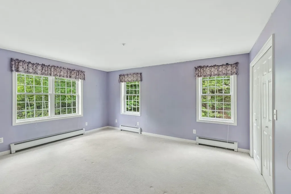 88 Crawford Road Chester NH 03036