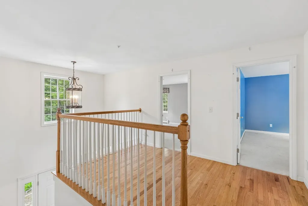 88 Crawford Road Chester NH 03036