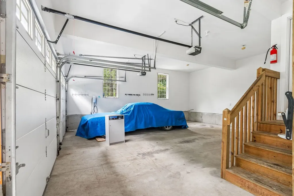 88 Crawford Road Chester NH 03036