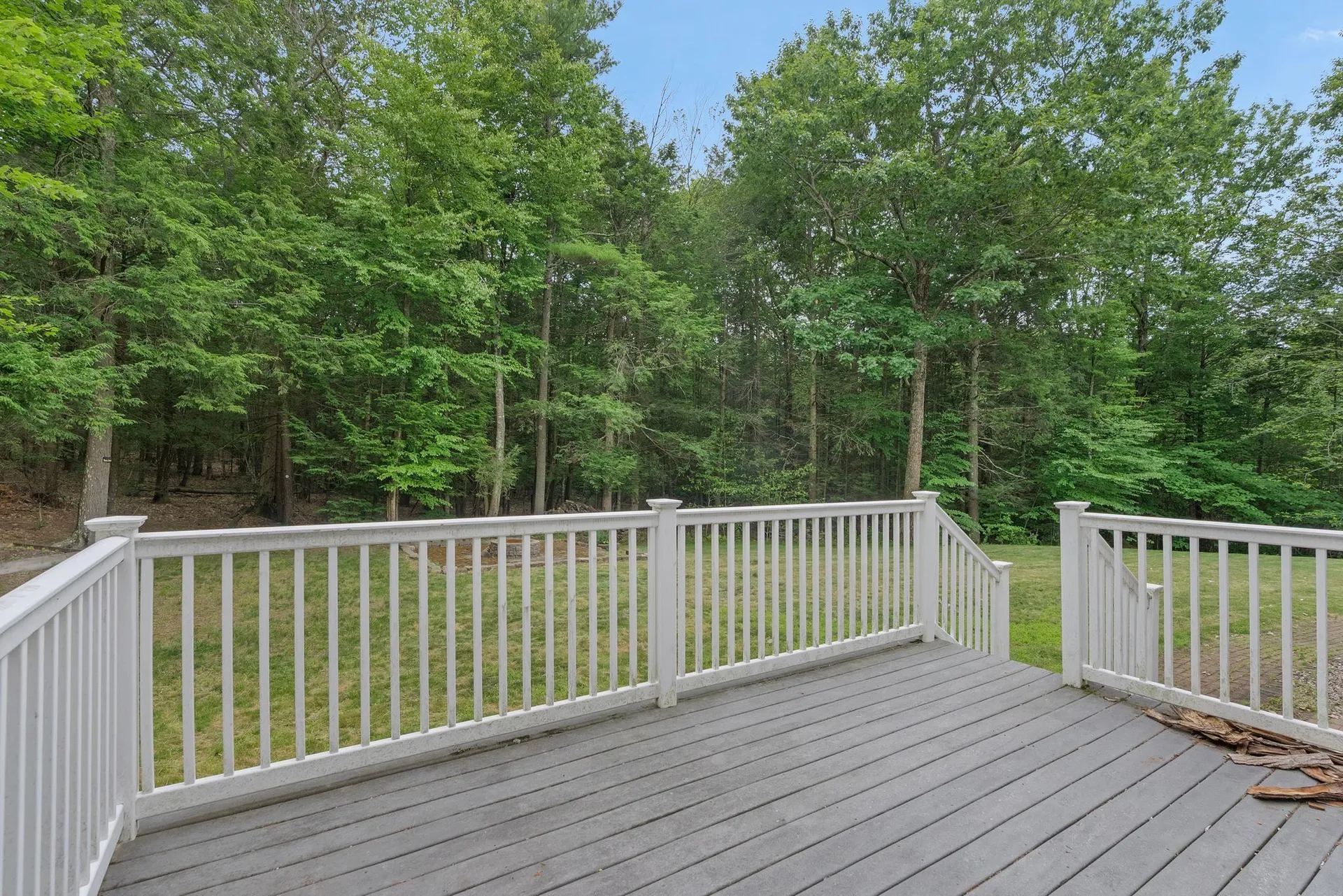 88 Crawford Road Chester NH 03036