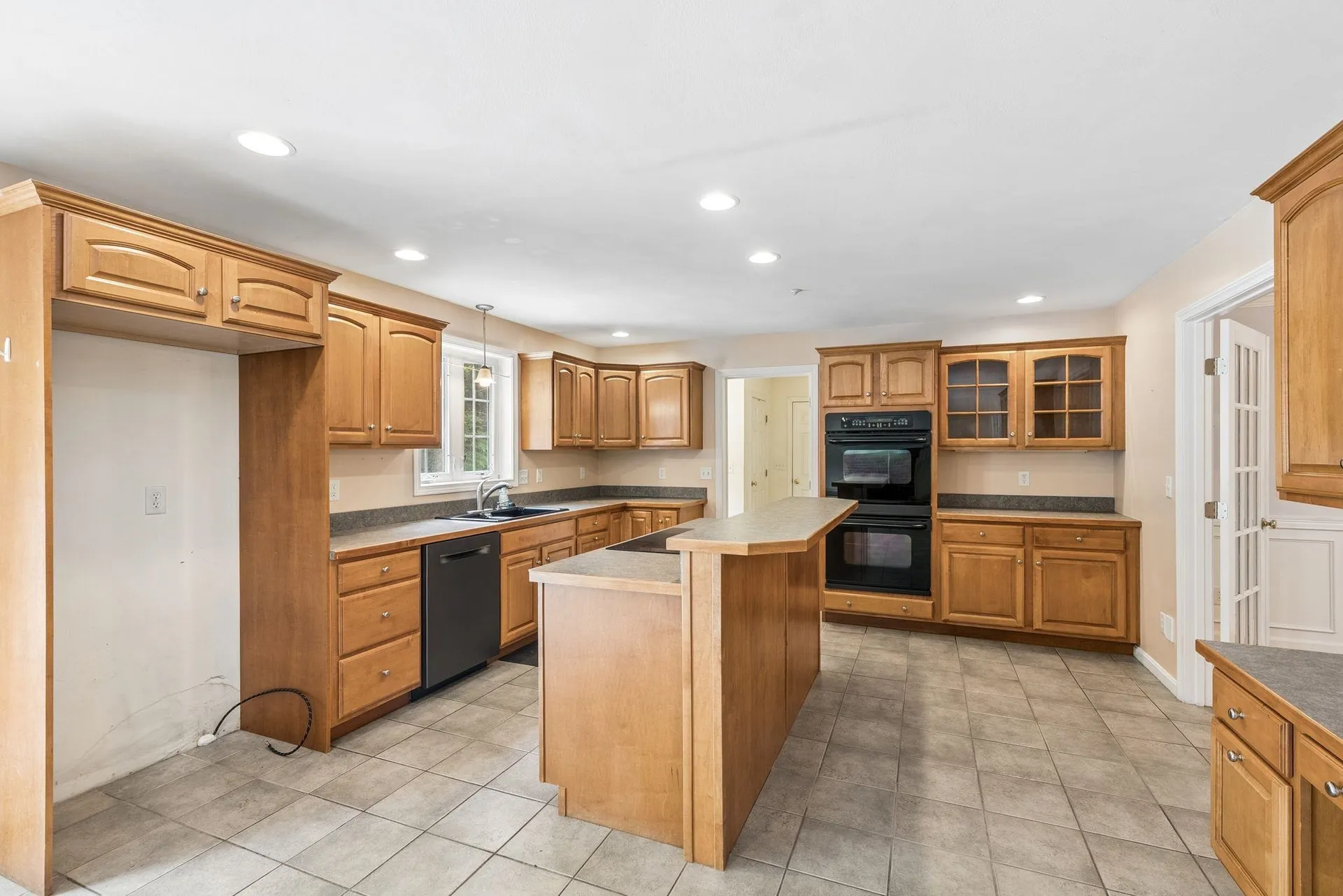 88 Crawford Road Chester NH 03036