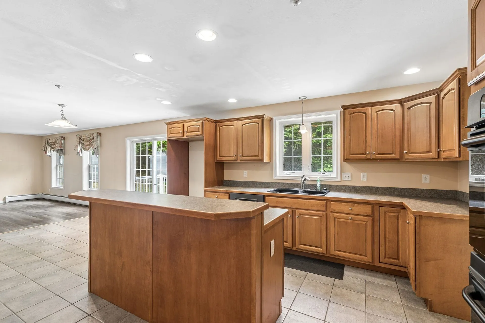 88 Crawford Road Chester NH 03036