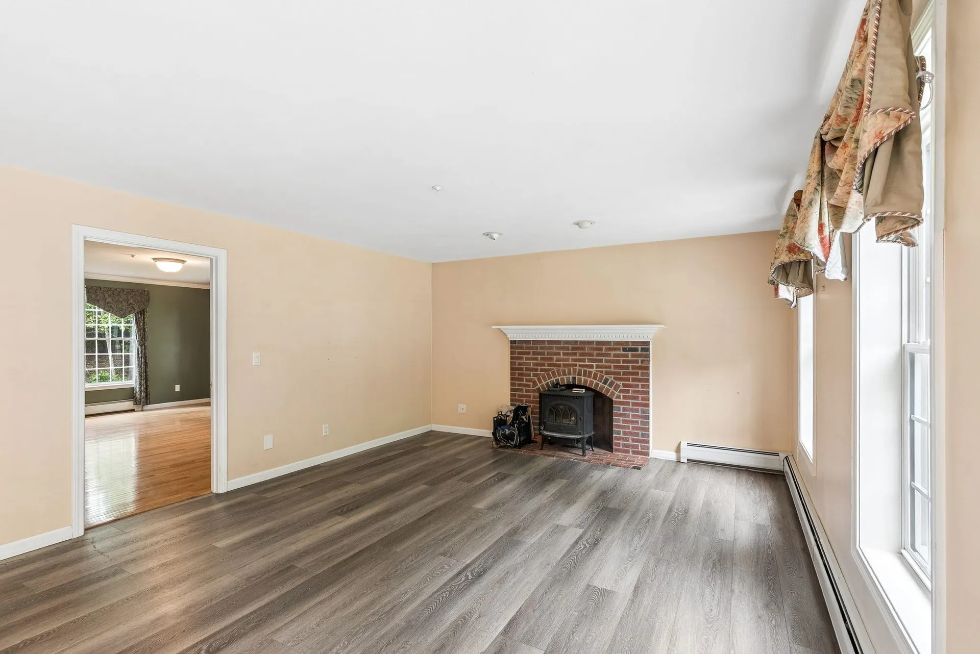 88 Crawford Road Chester NH 03036