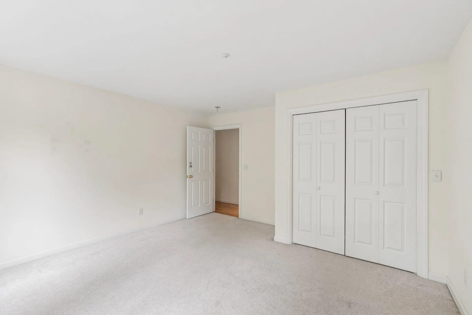 88 Crawford Road Chester NH 03036