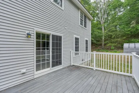88 Crawford Road Chester NH 03036