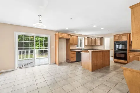 88 Crawford Road Chester NH 03036