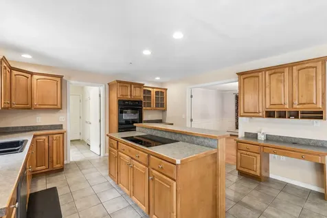 88 Crawford Road Chester NH 03036