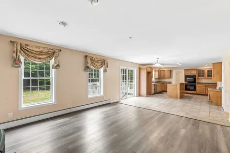 88 Crawford Road Chester NH 03036