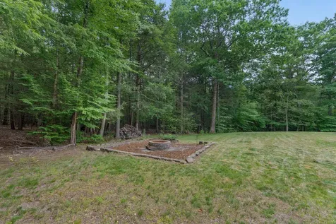 88 Crawford Road Chester NH 03036