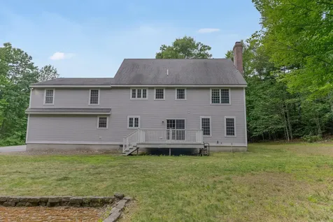 88 Crawford Road Chester NH 03036