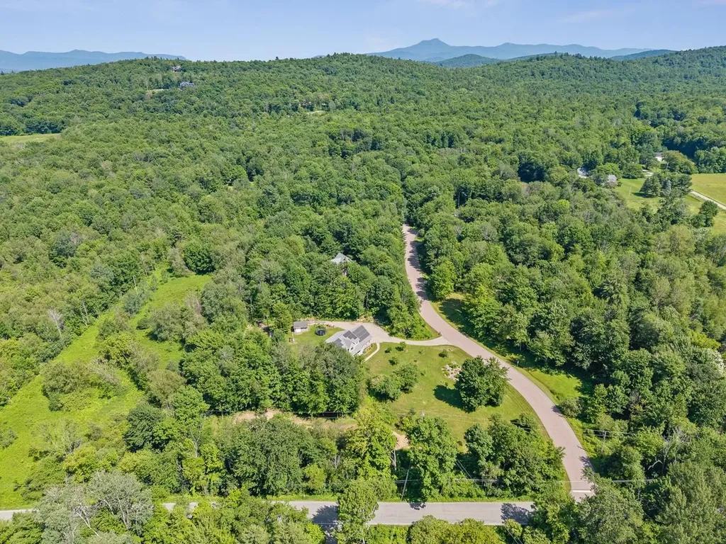 55 Applewood Lane Williston VT 05495