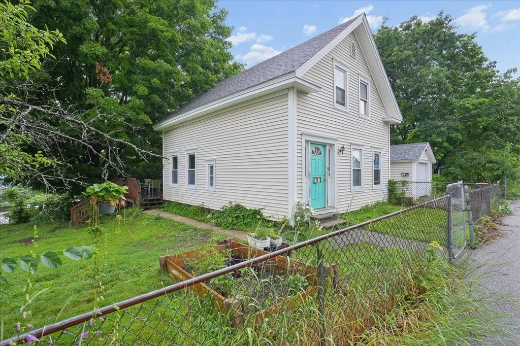 60 Avery Street Laconia NH 03246