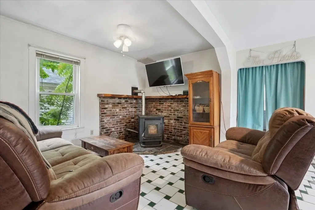 60 Avery Street Laconia NH 03246