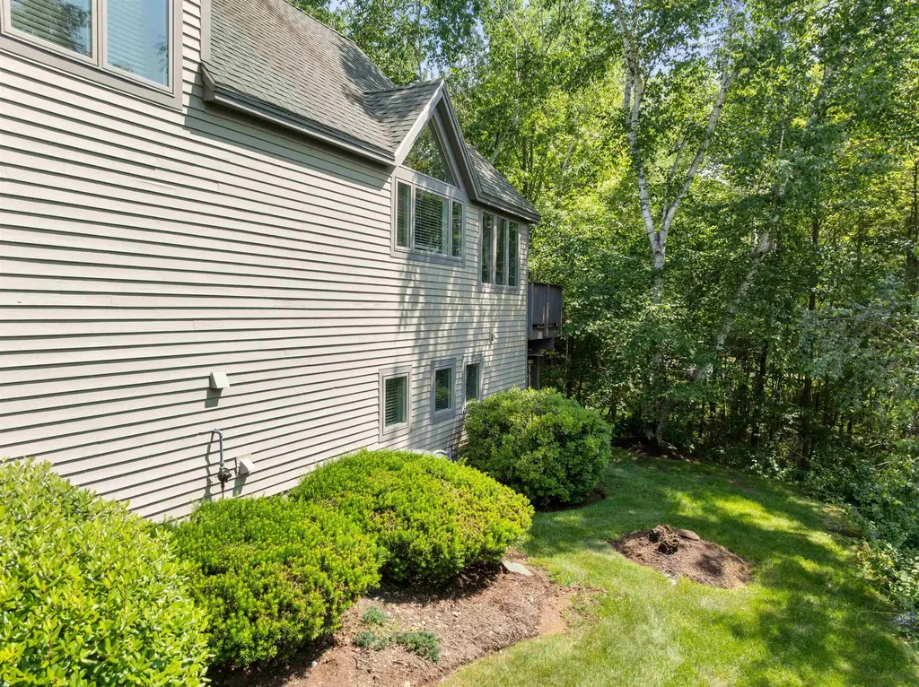 6 Tartan Hollow Laconia NH 03246