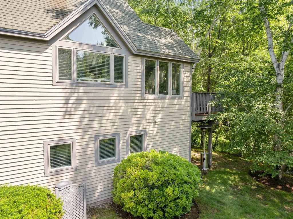 6 Tartan Hollow Laconia NH 03246