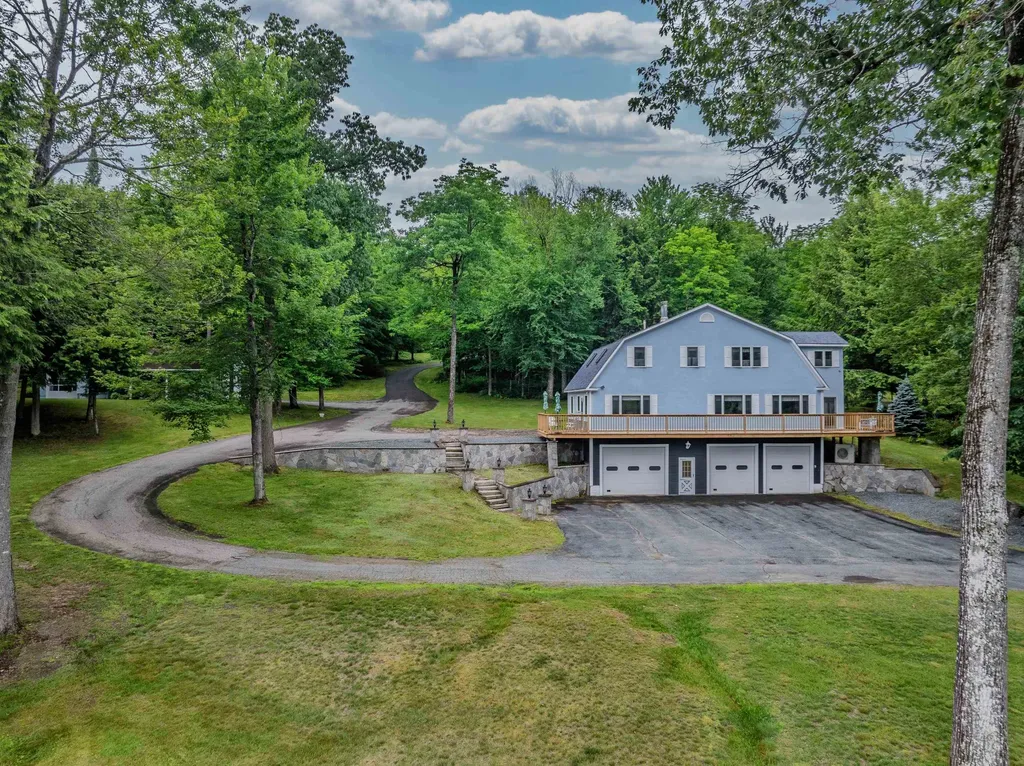 1952 Monroe Road Littleton NH 03561