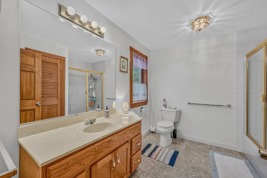 1952 Monroe Road Littleton NH 03561