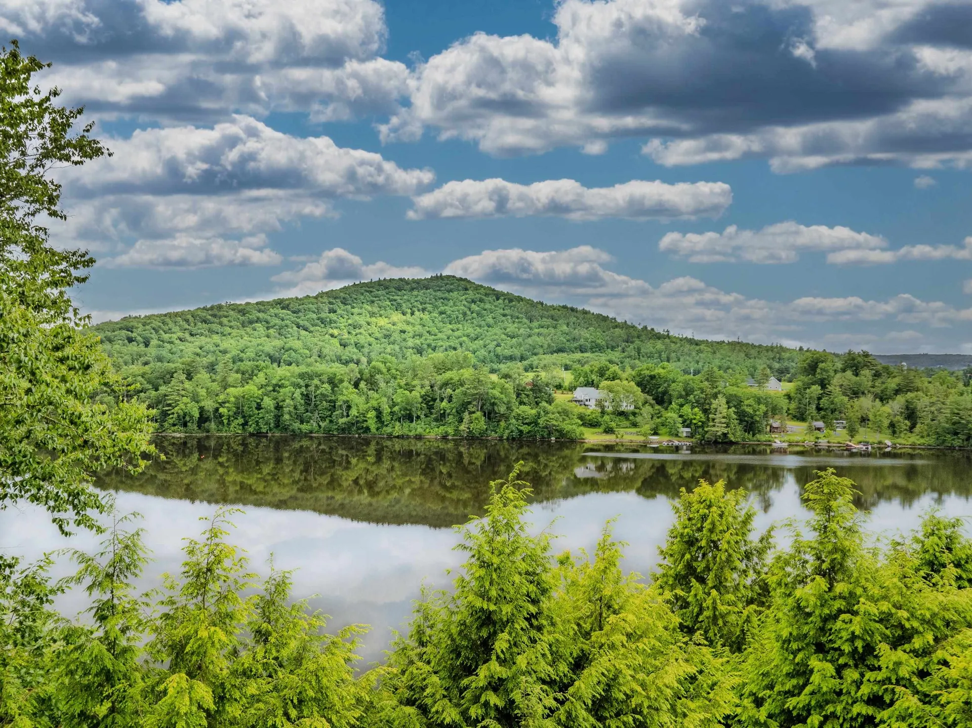 1952 Monroe Road Littleton NH 03561