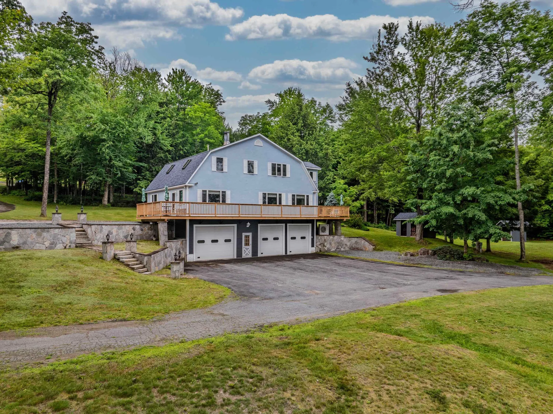 1952 Monroe Road Littleton NH 03561
