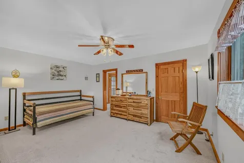 1952 Monroe Road Littleton NH 03561