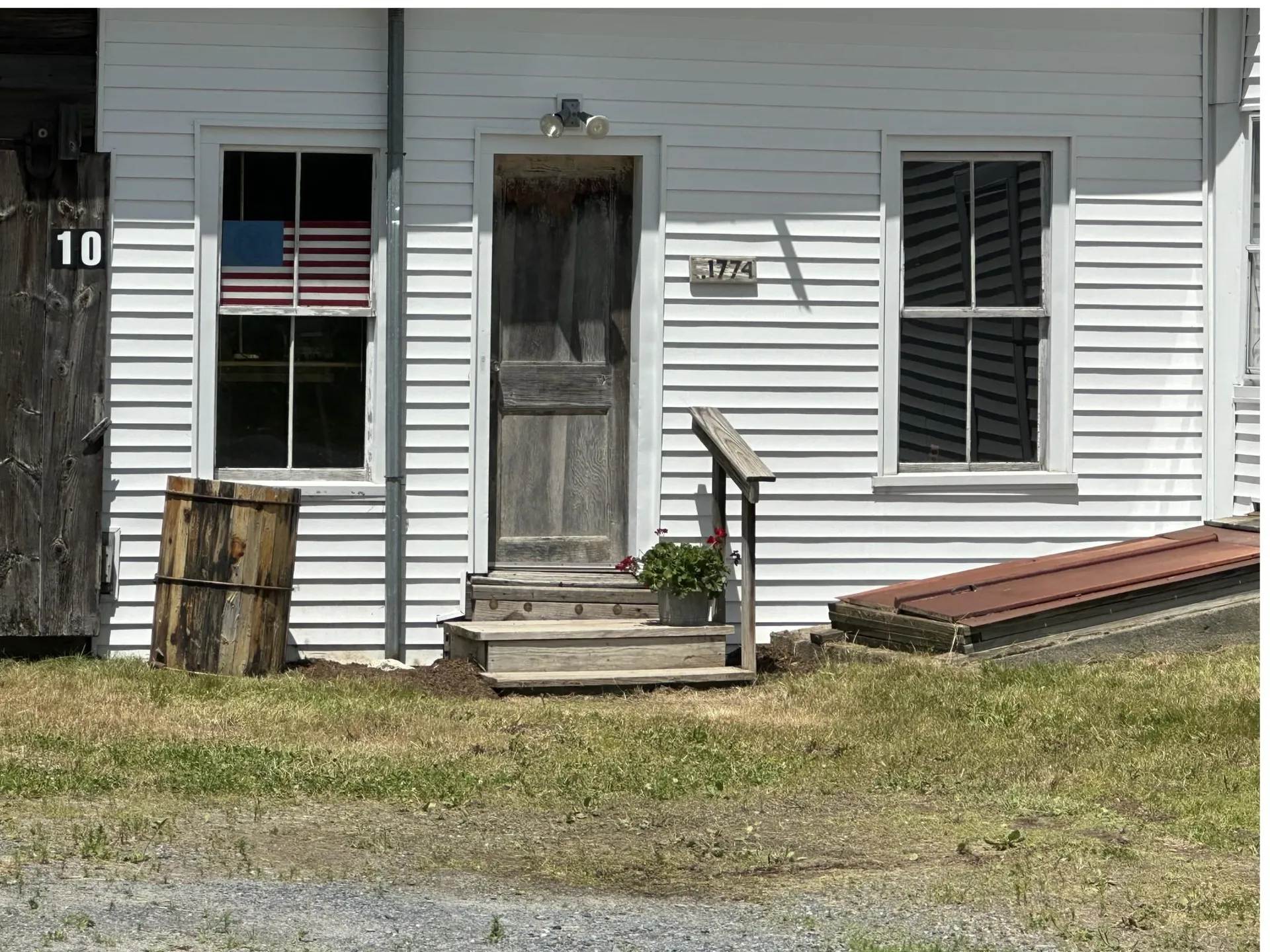 10 Rodimon Lane Piermont NH 03779