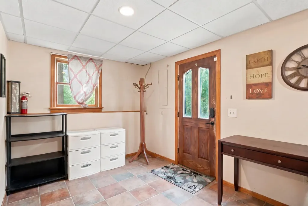 25 Pinewood Loop Sandown NH 03873