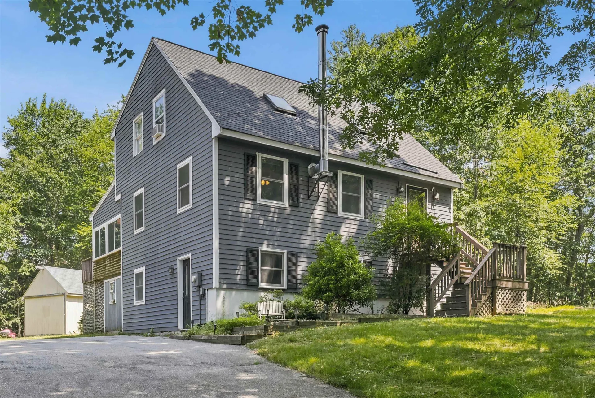 25 Pinewood Loop Sandown NH 03873