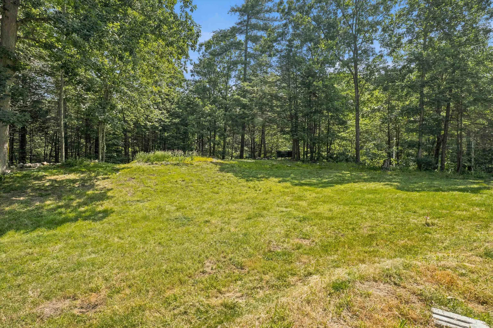 25 Pinewood Loop Sandown NH 03873