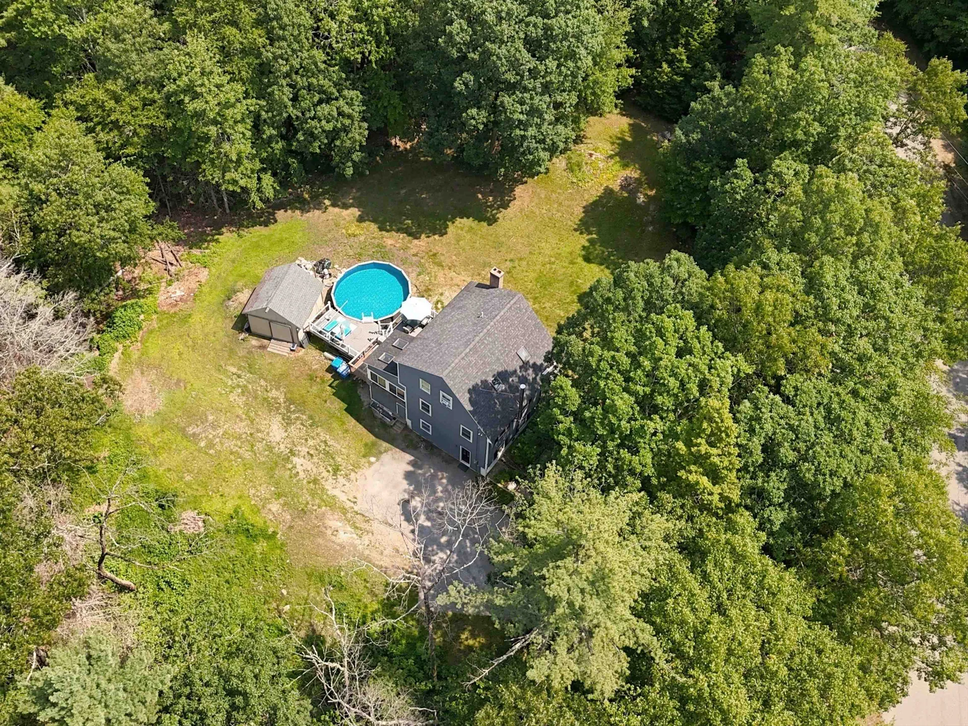 25 Pinewood Loop Sandown NH 03873
