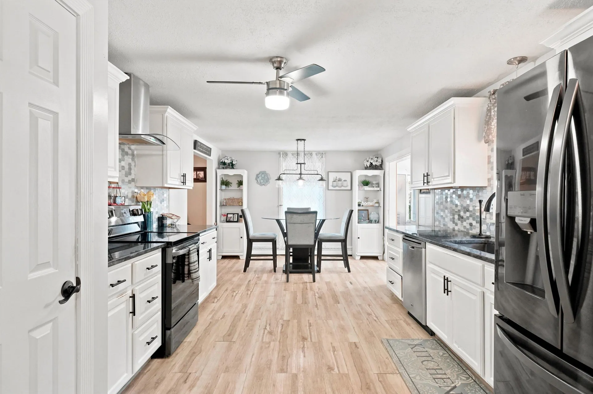 25 Pinewood Loop Sandown NH 03873