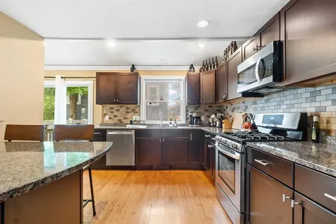 12 Woodbury Avenue Portsmouth NH 03801